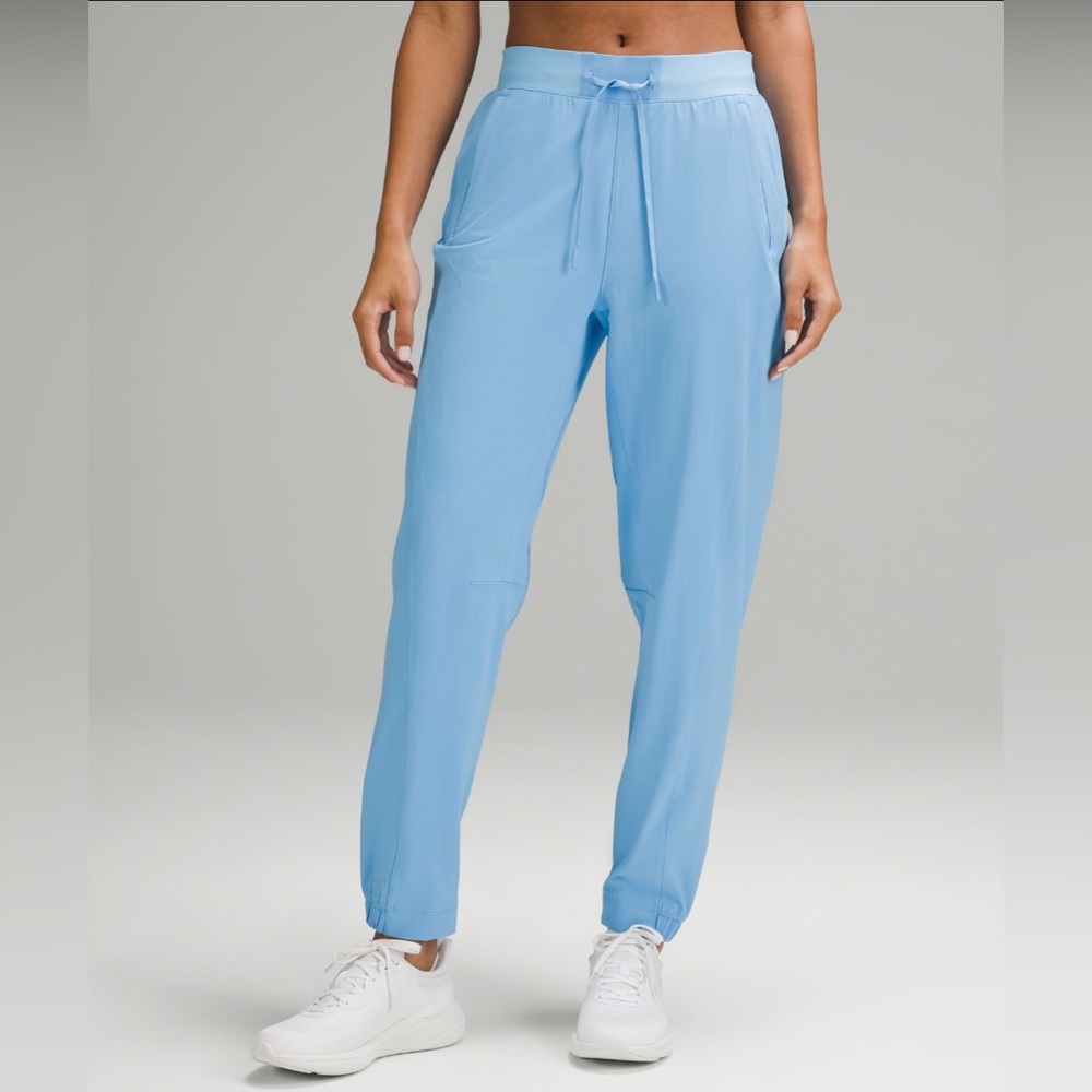Lululemon High Rise License to Train Pant in Aero Blue